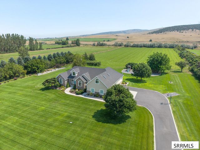 1033 N 1200 E, Shelley, ID 83274