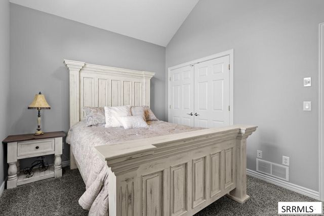 1033 N 1200 E, Shelley, ID 83274