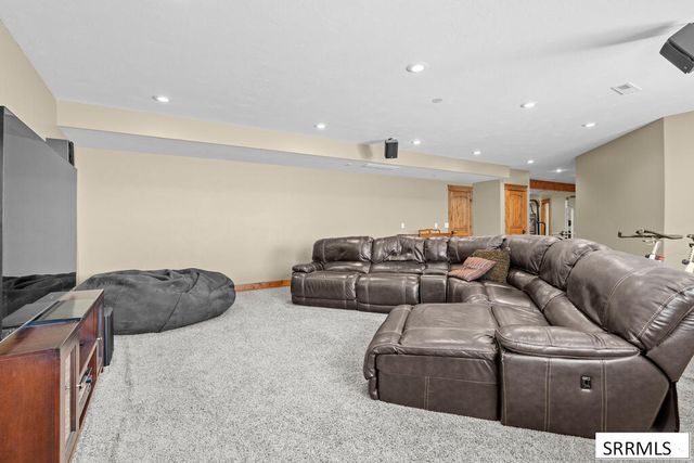 1033 N 1200 E, Shelley, ID 83274