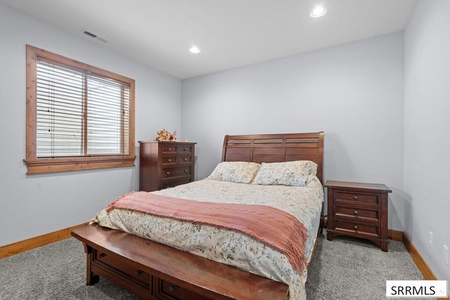 1033 N 1200 E, Shelley, ID 83274
