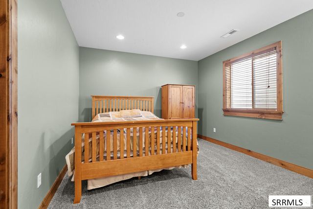1033 N 1200 E, Shelley, ID 83274