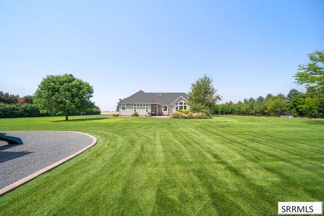 1033 N 1200 E, Shelley, ID 83274