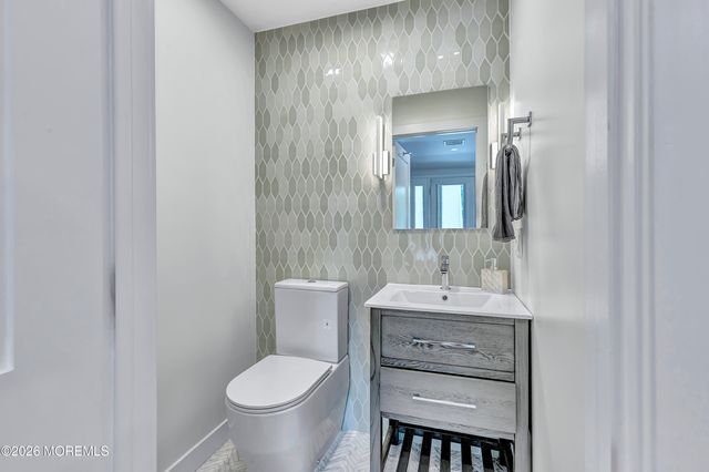 637 Beacon Boulevard, Sea Girt, NJ 08750