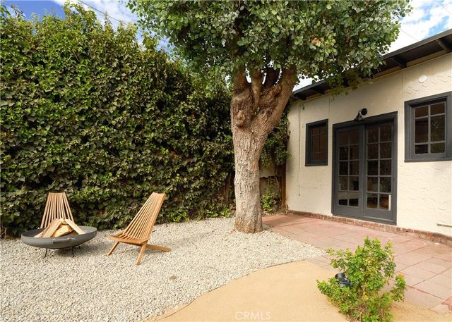 721 Palm Drive, Glendale, CA 91202