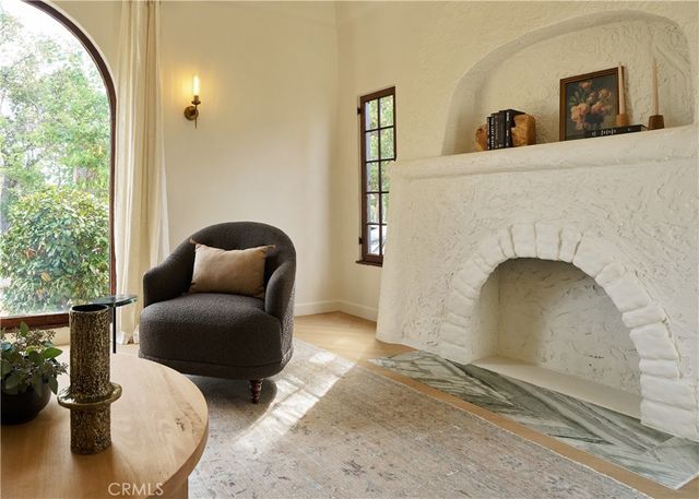 721 Palm Drive, Glendale, CA 91202