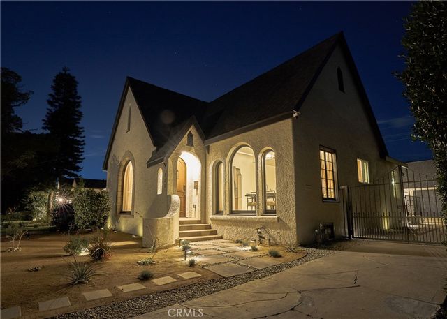 721 Palm Drive, Glendale, CA 91202