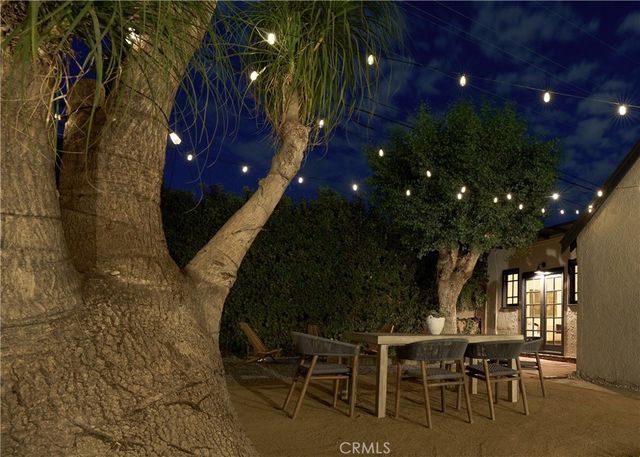 721 Palm Drive, Glendale, CA 91202