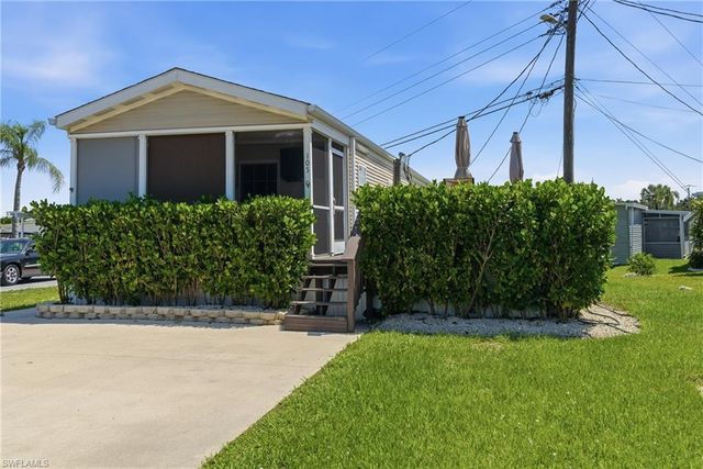5558 Palm Beach BLVD 105, Fort Myers, FL 33905