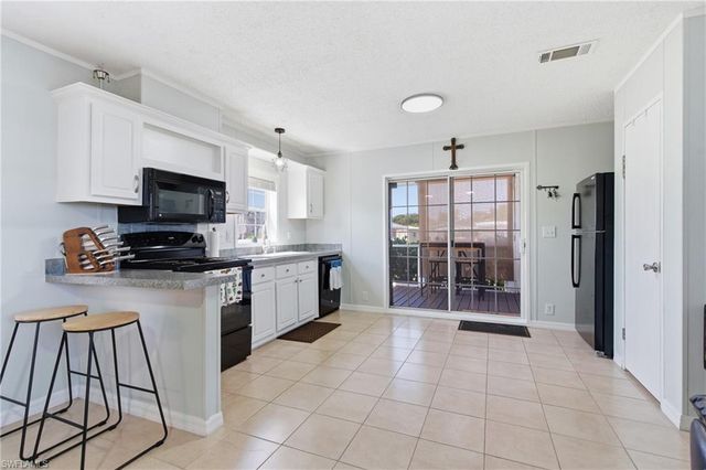 5558 Palm Beach BLVD 105, Fort Myers, FL 33905