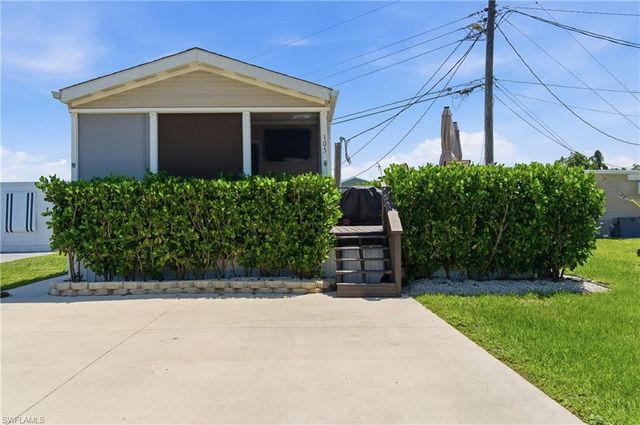 5558 Palm Beach BLVD 105, Fort Myers, FL 33905
