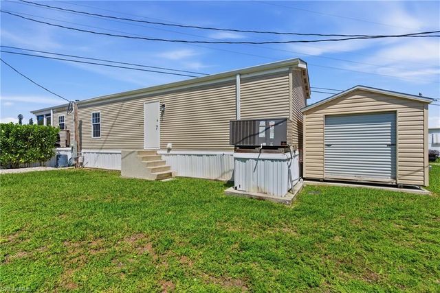 5558 Palm Beach BLVD 105, Fort Myers, FL 33905