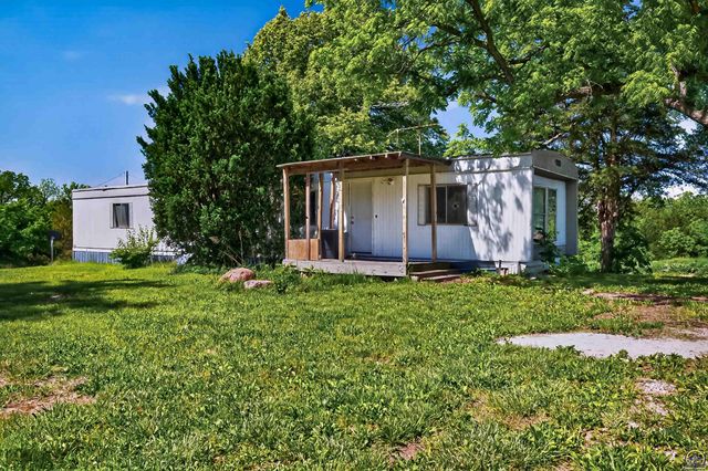 7641 SE Croco RD, Berryton, KS 66409