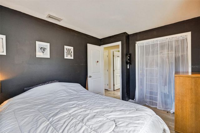 4946 BROOKMEADE DRIVE, Sarasota, FL 34232