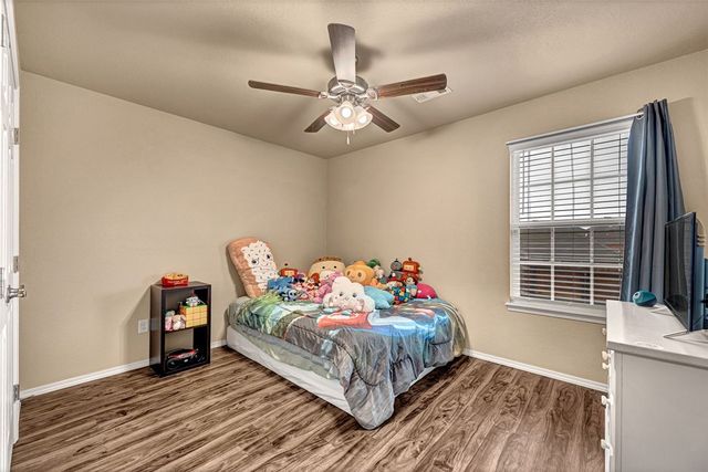 812 Vista Street, Gentry, AR 72734