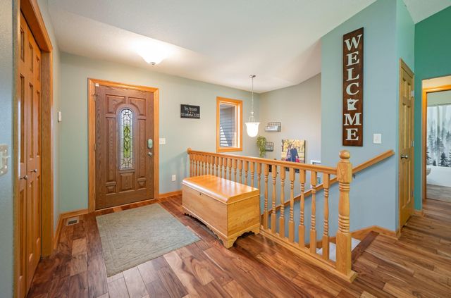 105 Hidden Oaks Circle, Mankato, MN 56001