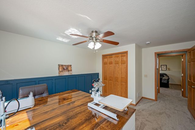 105 Hidden Oaks Circle, Mankato, MN 56001