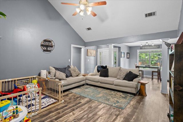 334 Pine Ln., Hattiesburg, MS 39402