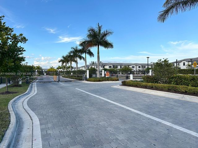 13403 SW 287th Ter, Homestead, FL 33033