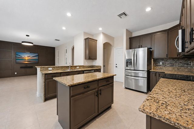 5536 SE Hammock Reserve Terrace, Hobe Sound, FL 33455