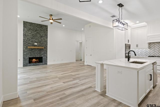 255 Kathryn's Ct, Mt Pleasant, TX 75455