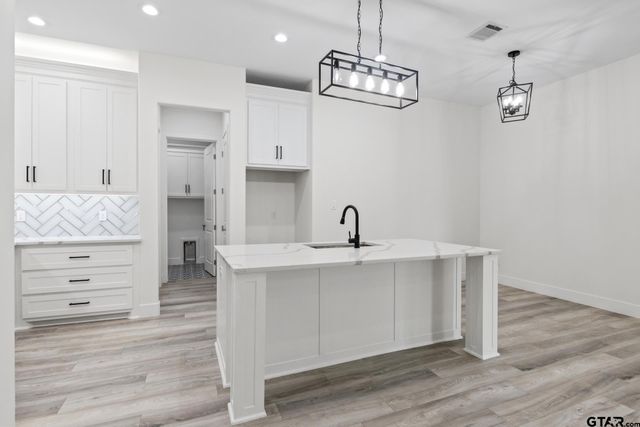 255 Kathryn's Ct, Mt Pleasant, TX 75455