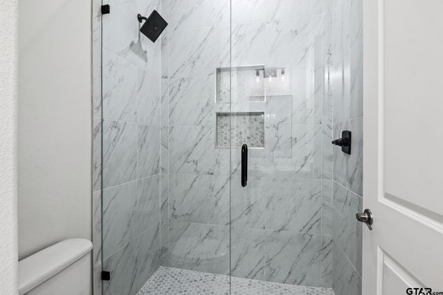 255 Kathryn's Ct, Mt Pleasant, TX 75455