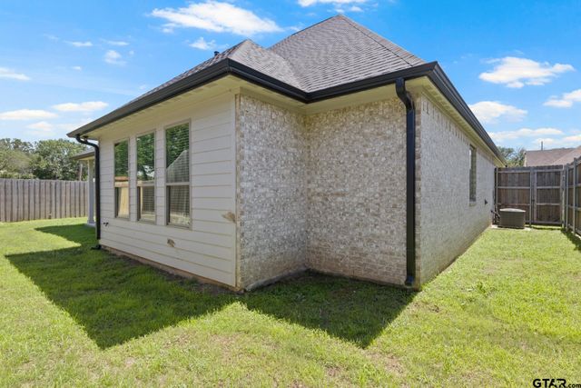 255 Kathryn's Ct, Mt Pleasant, TX 75455