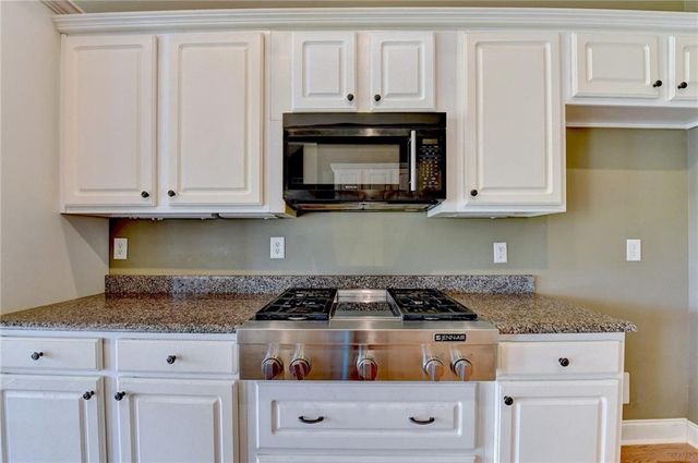 2095 Hickory Station Circle, Snellville, GA 30078