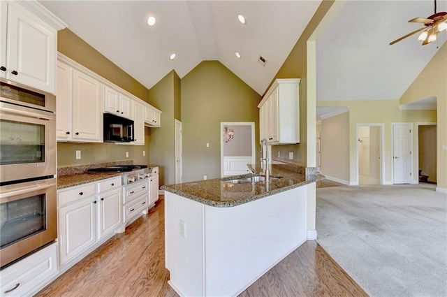 2095 Hickory Station Circle, Snellville, GA 30078