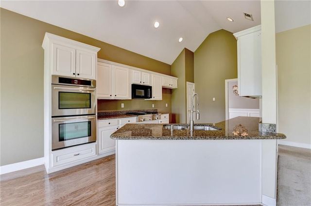 2095 Hickory Station Circle, Snellville, GA 30078