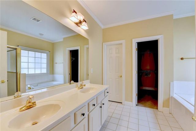 2095 Hickory Station Circle, Snellville, GA 30078