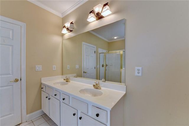 2095 Hickory Station Circle, Snellville, GA 30078