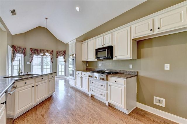 2095 Hickory Station Circle, Snellville, GA 30078