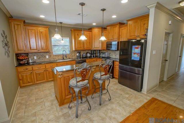 13370 Brookcrest Ave, Walker, LA 70785