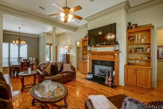 13370 Brookcrest Ave, Walker, LA 70785