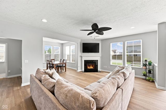 8347 Welder Place, Indianapolis, IN 46237