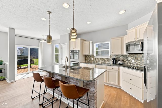 8347 Welder Place, Indianapolis, IN 46237