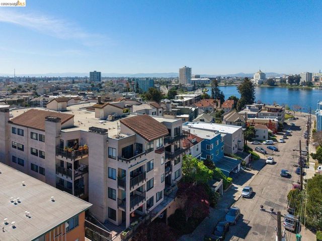 322 Hanover Ave 409, Oakland, CA 94606