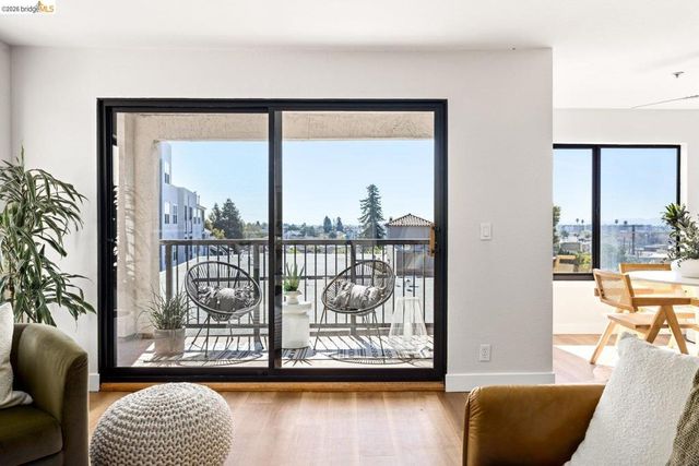 322 Hanover Ave 409, Oakland, CA 94606