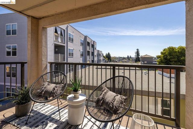 322 Hanover Ave 409, Oakland, CA 94606