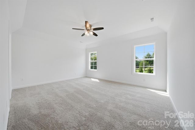 1147 10th Street Lane NW, Hickory, NC 28601
