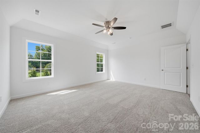 1147 10th Street Lane NW, Hickory, NC 28601