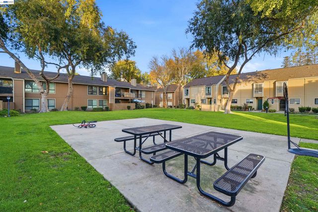 8985 Alcosta Blvd 162, San Ramon, CA 94583