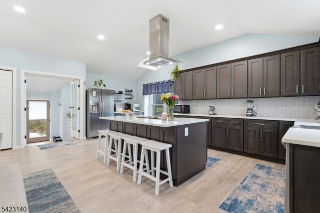 17 Fairmount Rd W, Tewksbury Twp., NJ 07830