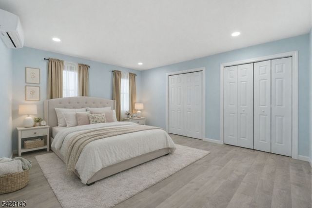 17 Fairmount Rd W, Tewksbury Twp., NJ 07830