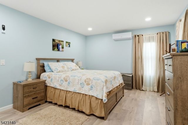 17 Fairmount Rd W, Tewksbury Twp., NJ 07830