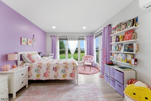 17 Fairmount Rd W, Tewksbury Twp., NJ 07830