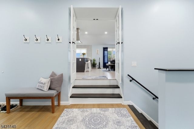 17 Fairmount Rd W, Tewksbury Twp., NJ 07830