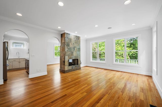 919 Forest Avenue, Chattanooga, TN 37405