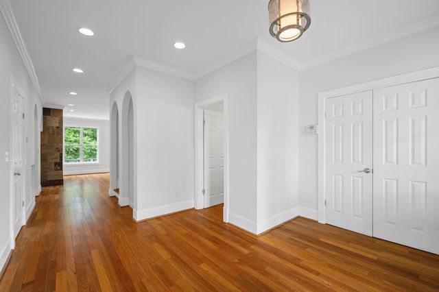 919 Forest Avenue, Chattanooga, TN 37405